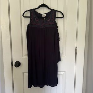 Knox Rose Cold Shoulder dress